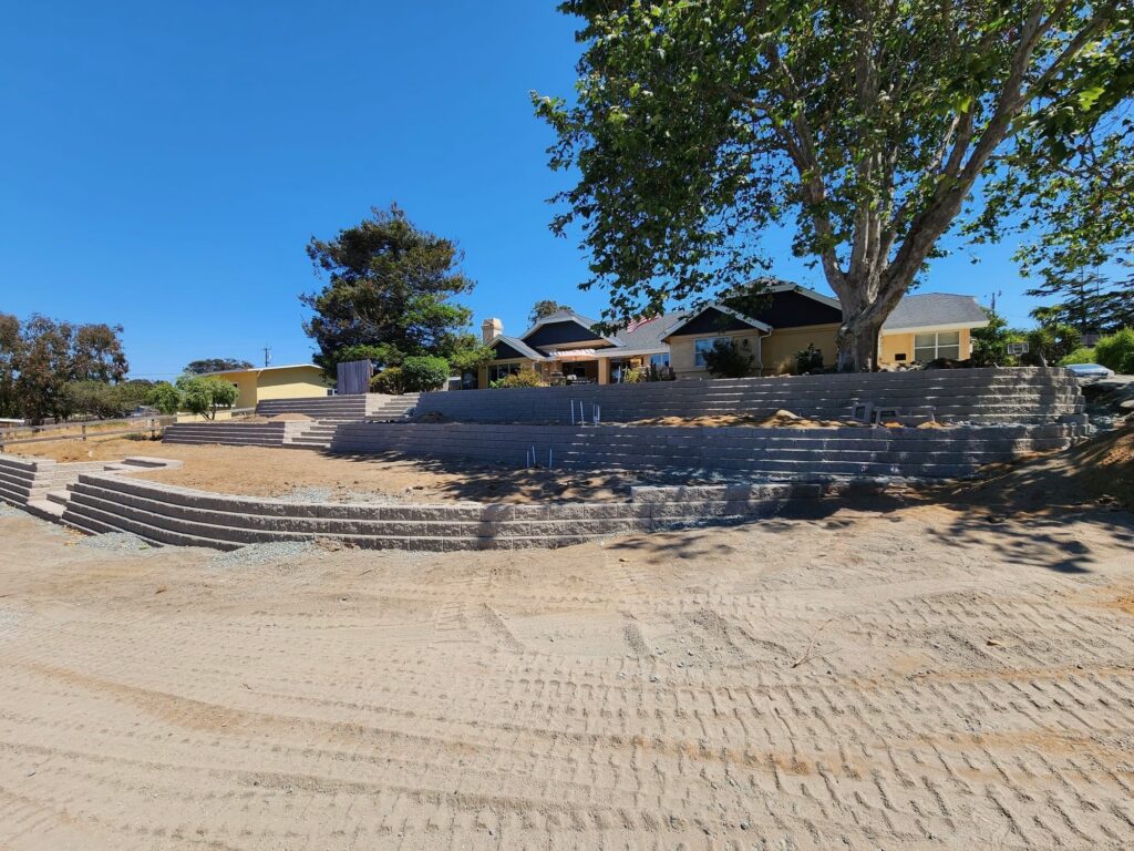 Retaining & Sitting Walls project by Golden 1 Landscape
